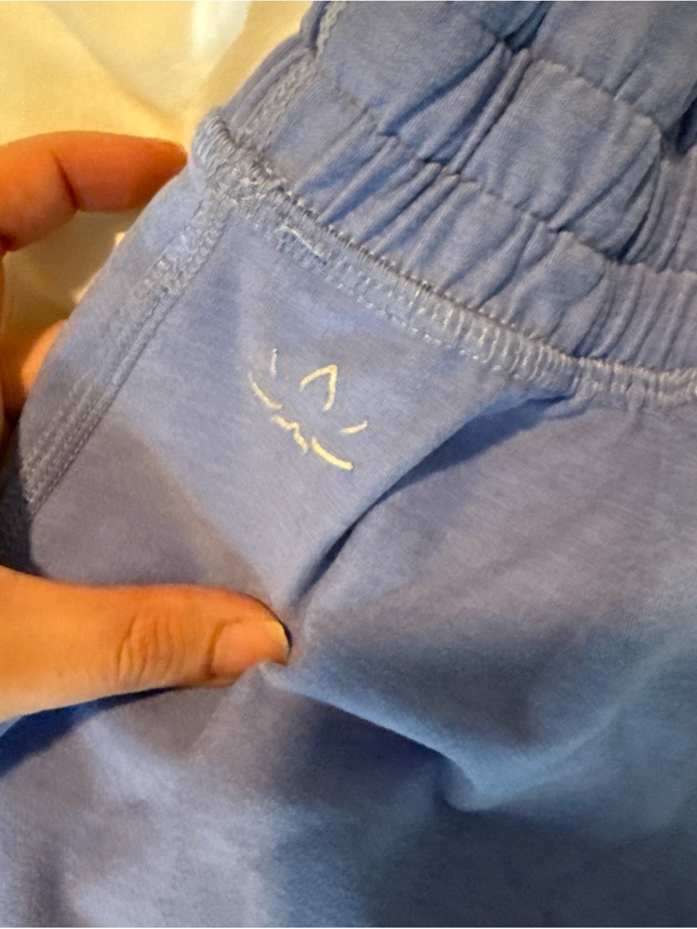 Beyond Yoga Women’s Shorts Small - Picture 8 of 9